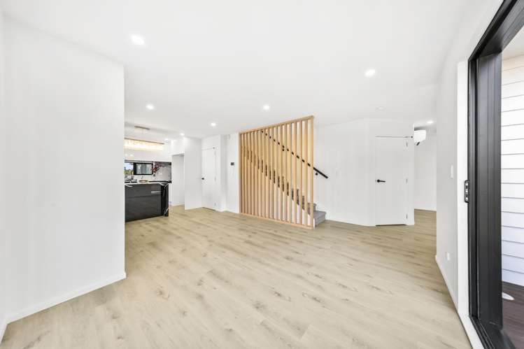 3/6 Pikitea Road Mangere Bridge_37