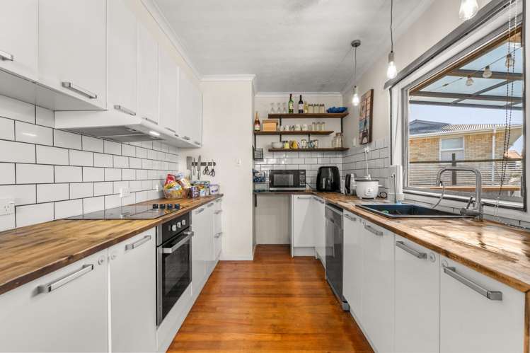 15 Matthews Crescent Melville_1