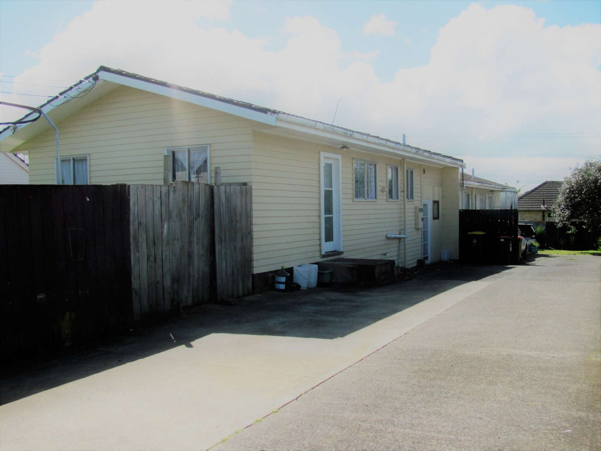 1/16 Sandra Avenue Otara_0