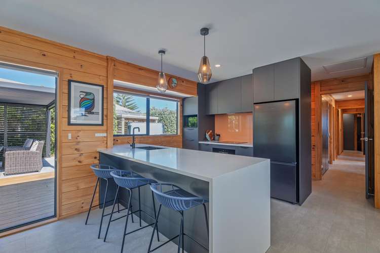 114 Kauri Crescent Matarangi_3