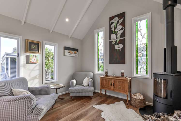 207 Murdoch Road East Akina_14