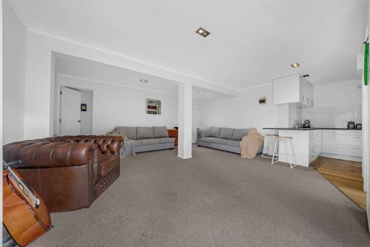 32 Athena Drive Totara Vale_16