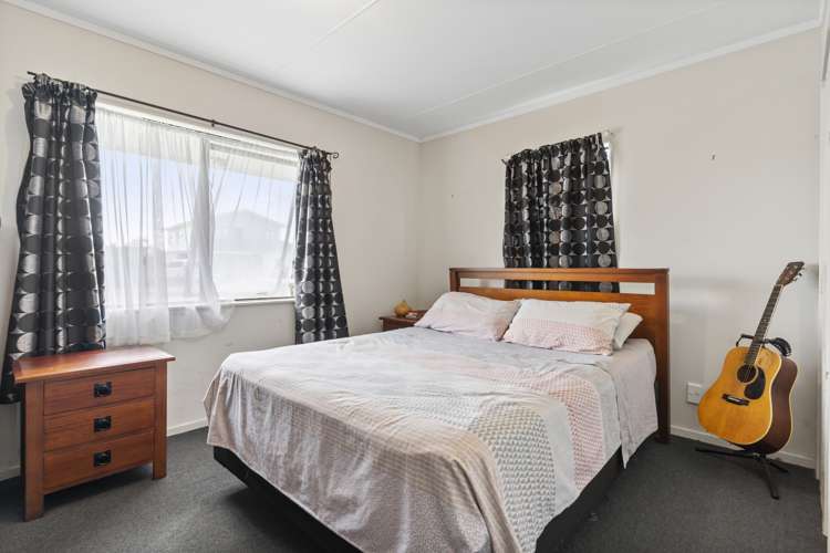 84 Maplesden Drive Clendon Park_10