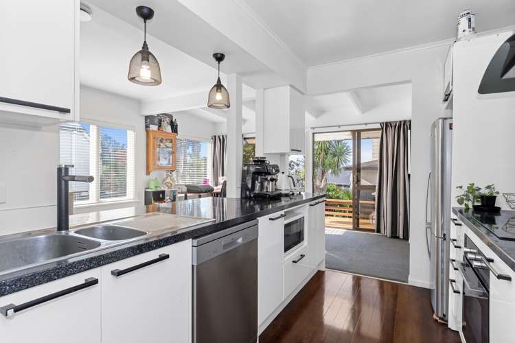 9 Karaka Road Otumoetai_5