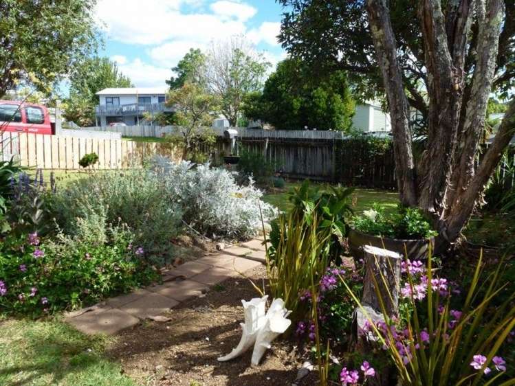 103 Ngati Pu Place Whangamata_17
