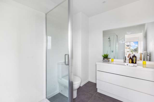 34 Ara Mara Hua Henderson_4