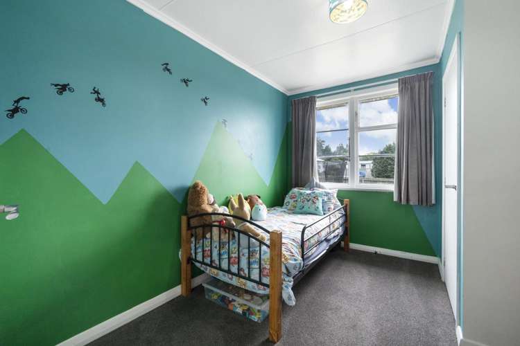 10 Okoroire Street Tirau_11