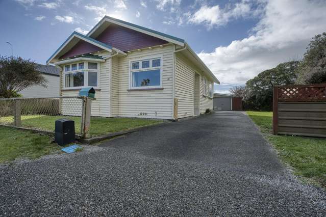 Fresh Roof, Fantastic Location