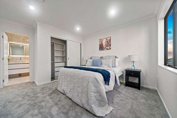 1 Woodacre Street Flat Bush_11