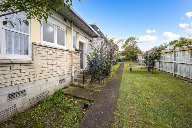 3/134 Edmonton Road Te Atatu South_14