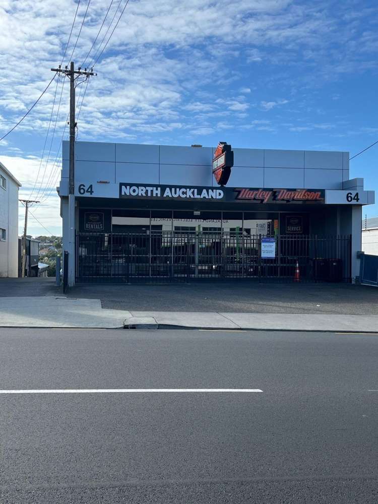 64 Barrys Point Road Takapuna_0