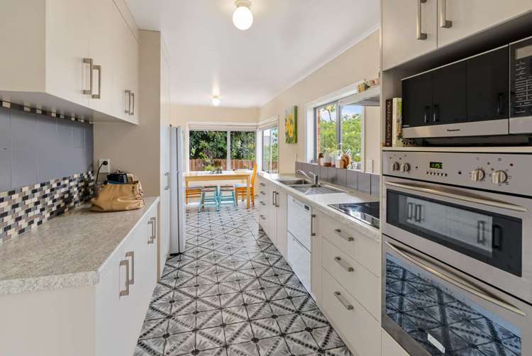 8 Elliott Crescent Owhata_4