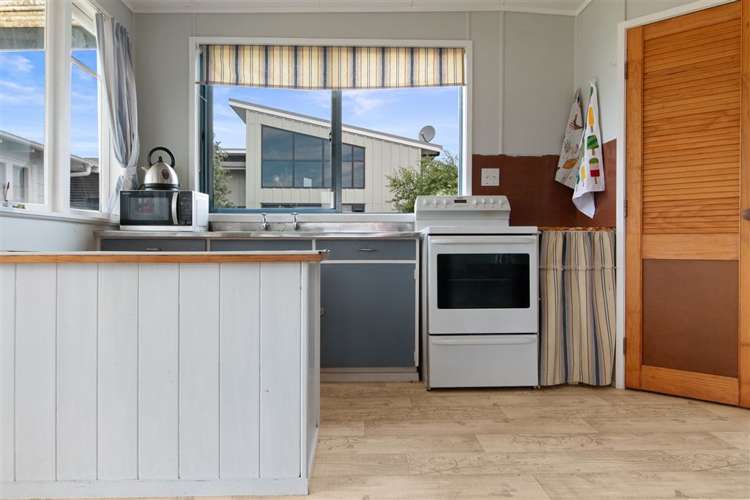 609b Ocean Road Whangamata_6