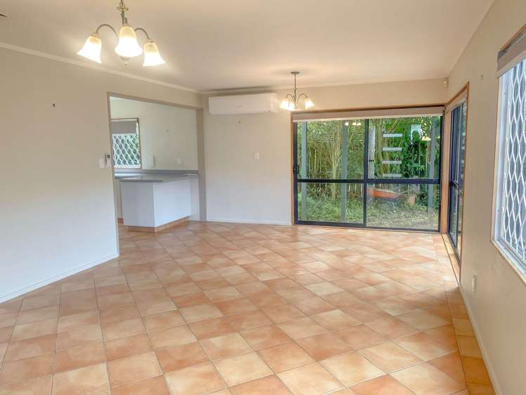2/5 Willerton Avenue New Lynn_3