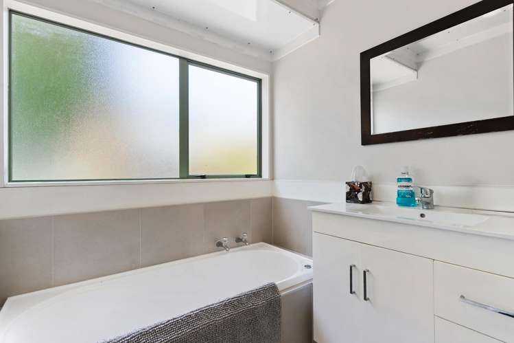 2/4 Gibraltar Street Howick_11