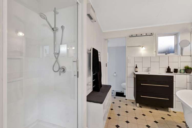 47 Kings Avenue Waikuku Beach_11
