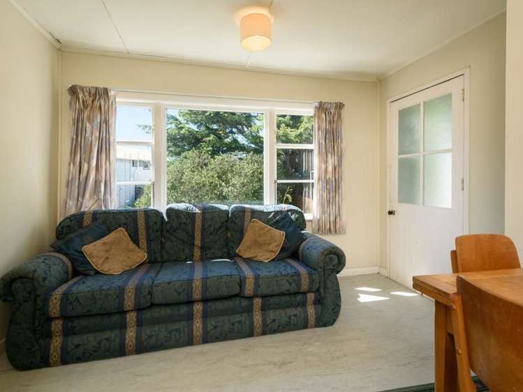 67 Nairn Street Mount Cook_10