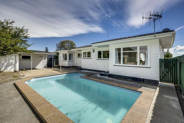 Stylish Family Living for Every Season