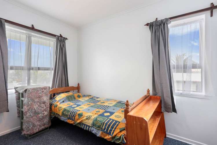 34 Hobsonville Road West Harbour_16