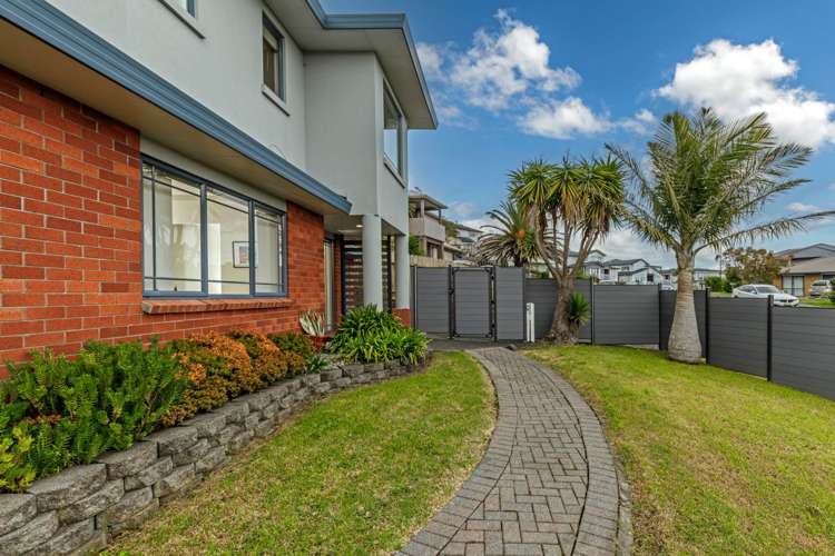 60 Fernhill Way Oteha_16