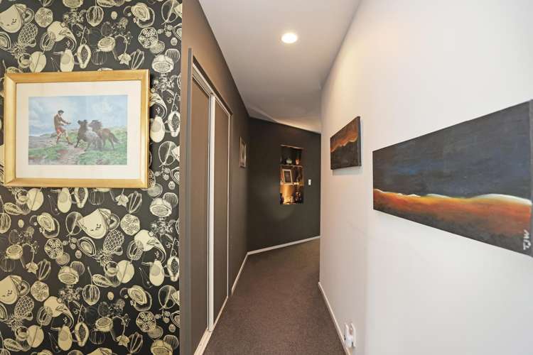 55 Pages Road Allenton_12