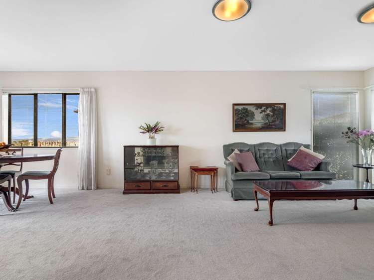 31/197 Royal Road Massey_10