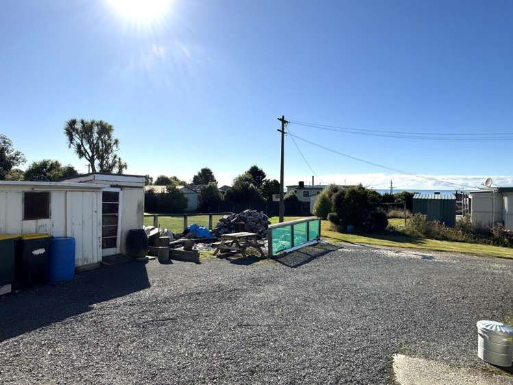 8 Kowhai Street Kaka Point_24