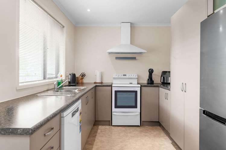 a/150 Greenhill Drive_3