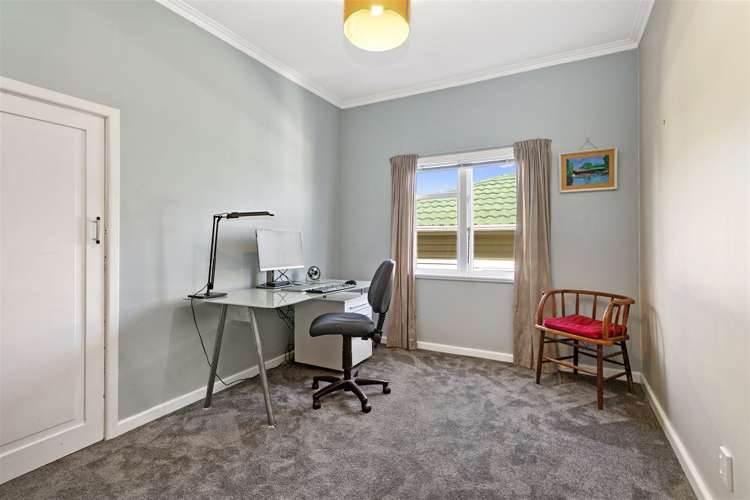 32 Cavendish Square Strathmore Park_19