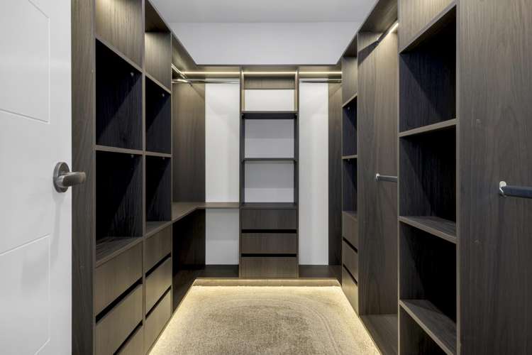 2C Hughs Way Flat Bush_10