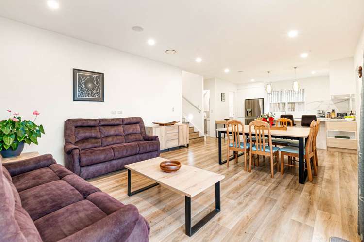 21 Mcquoids Road Flat Bush_2