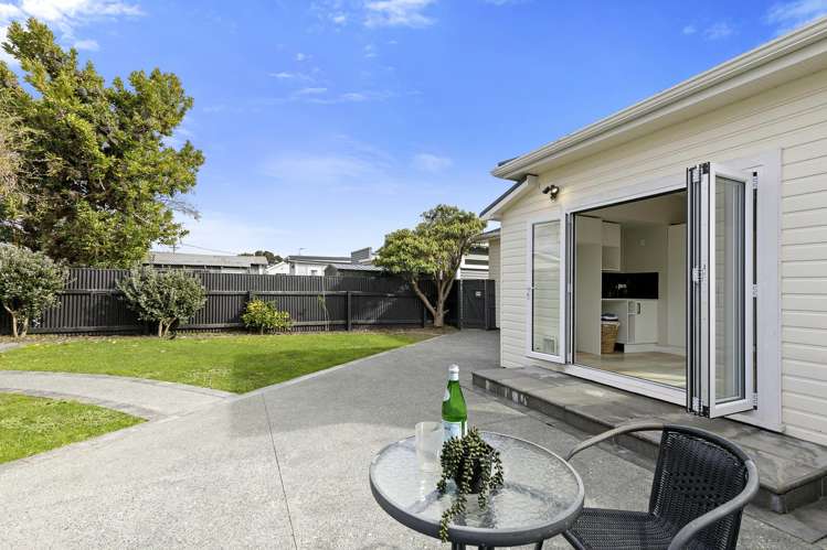 10 Byron Street Petone_18