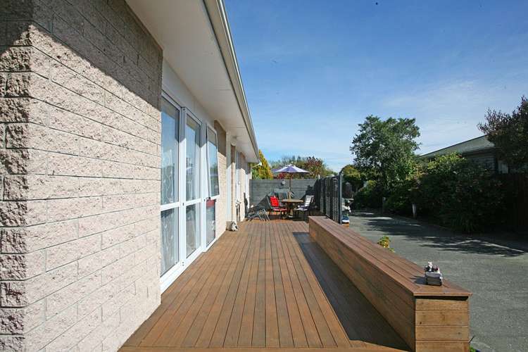 54 Kathleen Crescent Hornby_16