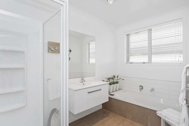 18 Seashell Drive Papamoa_11