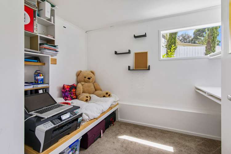 4 Ronald Algie Place Saint Johns_16