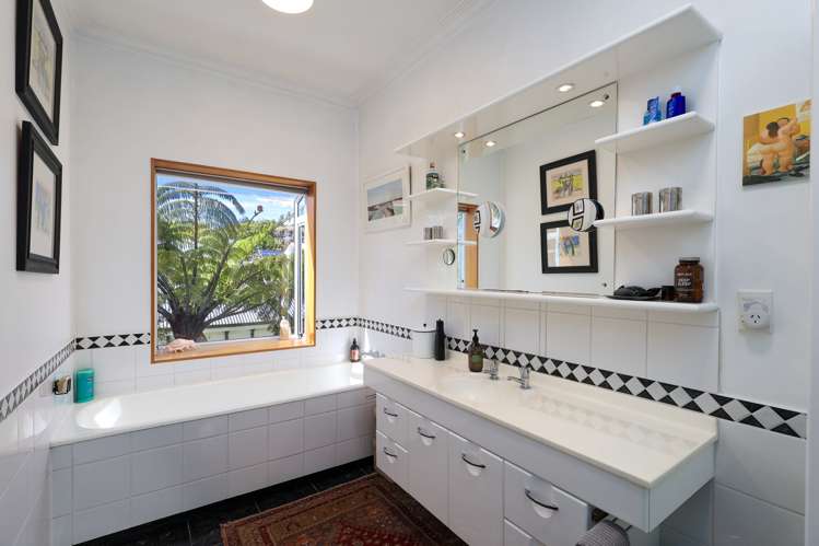 22 Examiner Street Nelson City_11