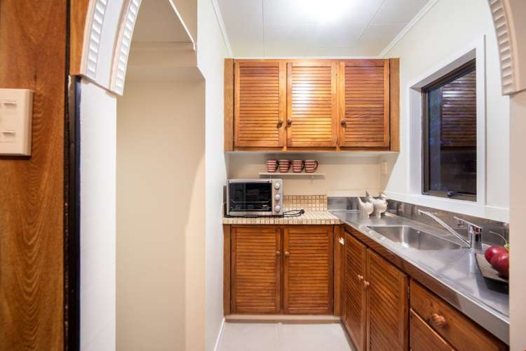 104 Oaktree Avenue Browns Bay_13