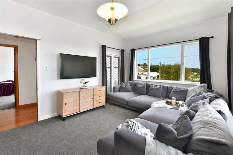 36 Karaka Street Helensville_12