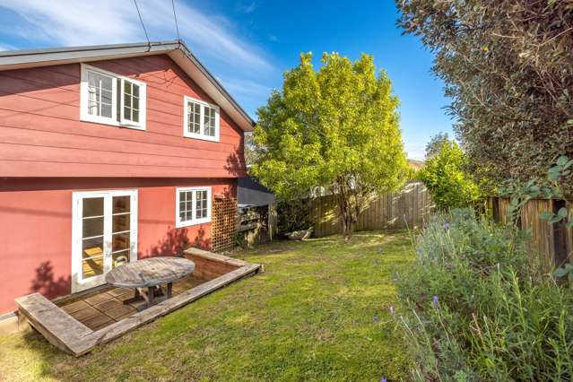 13 Totara Road Onetangi_4