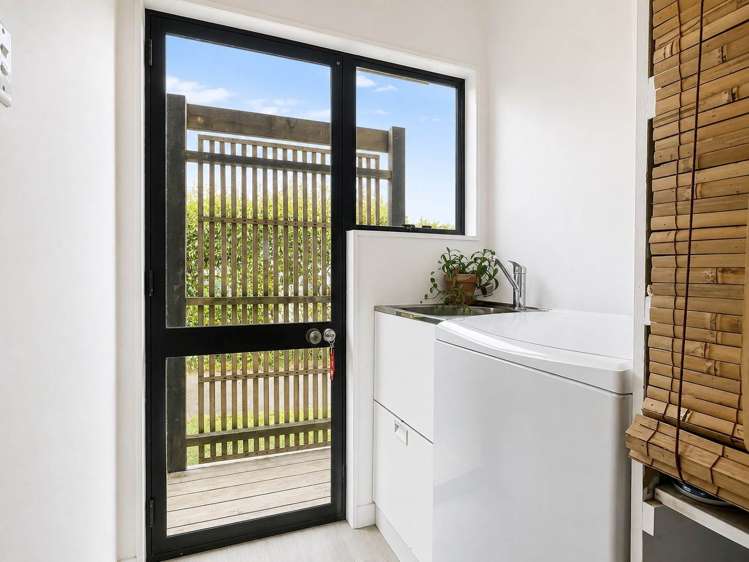 2/16 Pine Street New Lynn_9