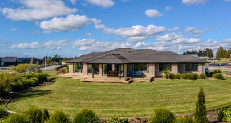 17 The Lakes Drive_0