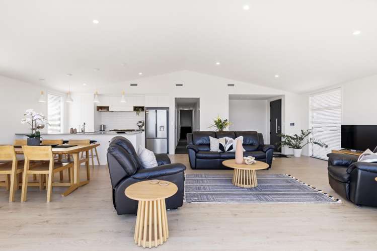 184A Lake Terrace Hilltop_6