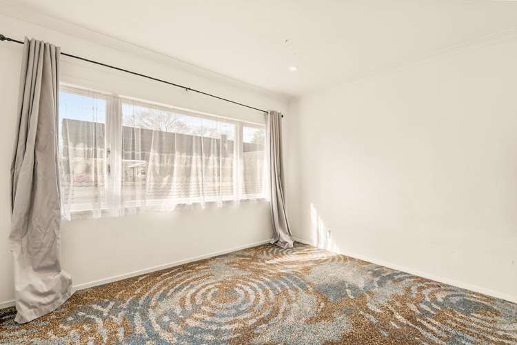 9 Ruihi Street Victoria_18