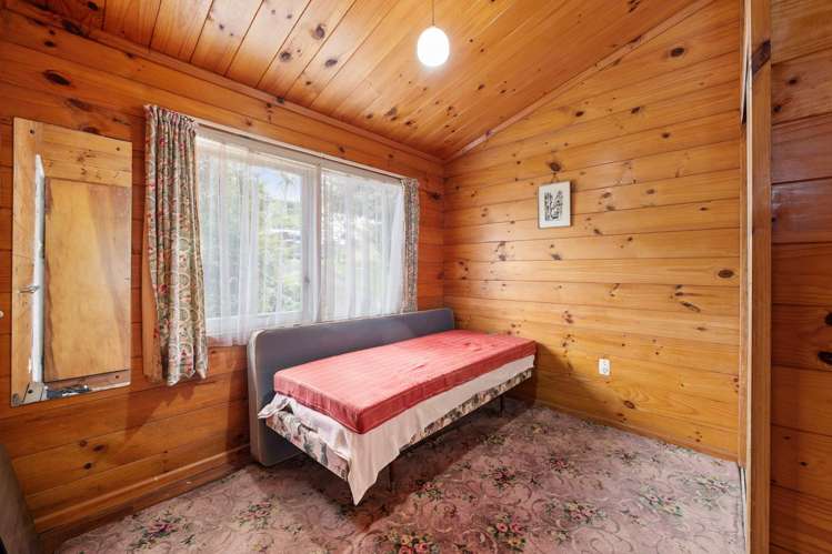 17 Exeter Place Tihiotonga_6