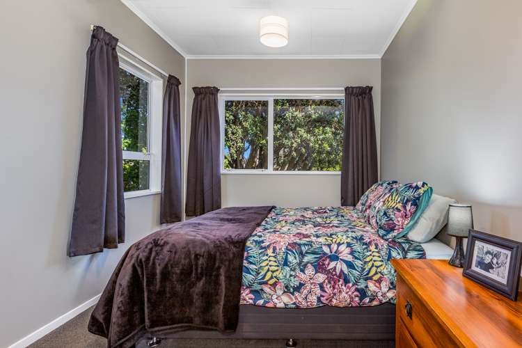 33 Margaret Road Raumati Beach_11