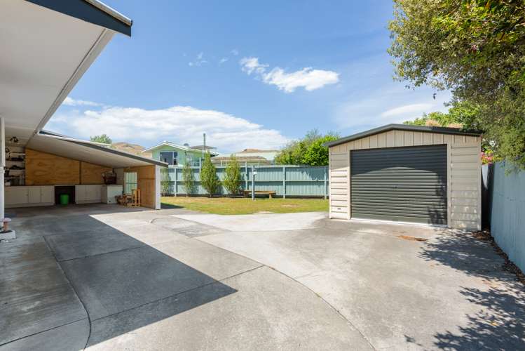 7 Wadsworth Crescent Redwoodtown_14