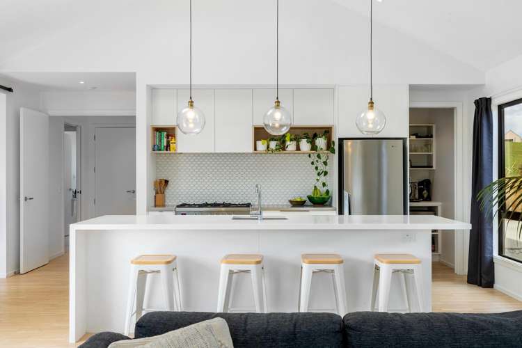 4 Polperro Court Jacks Point_15