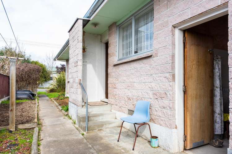 2/132 Charles Street Blenheim Central_10