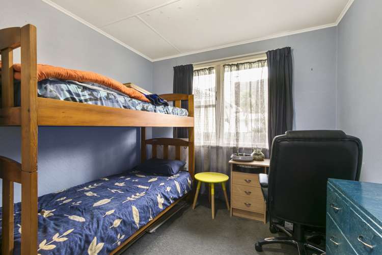 23 Parenga Street Wainuiomata_11