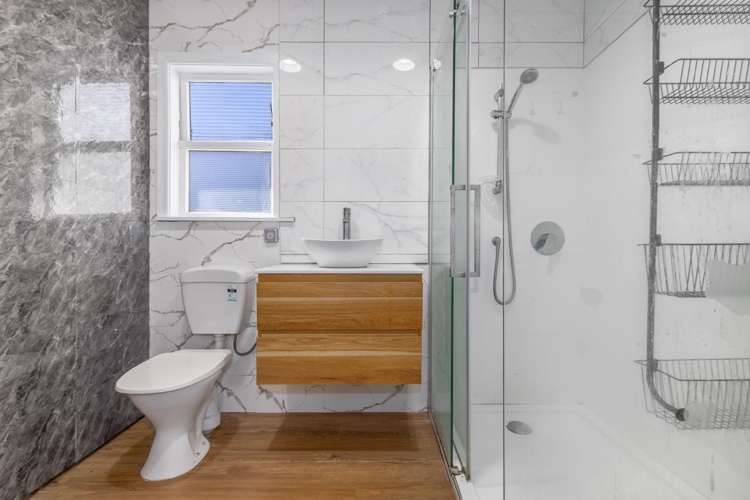 8 Lambley Road Titahi Bay_7